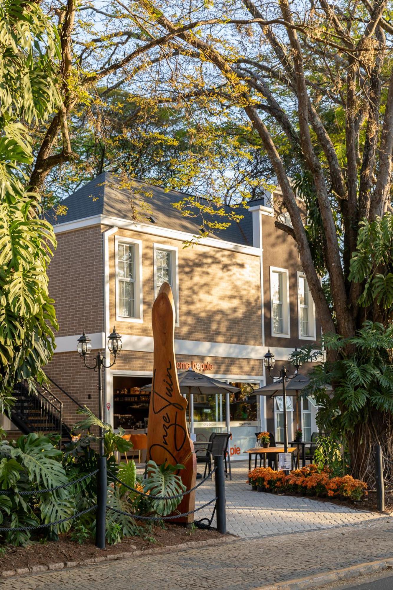 Vilinha Tipica - Suite Onze Tuin - Entrada Com Senha - Somos Hospedagem Por Temporada Holambra Exterior foto